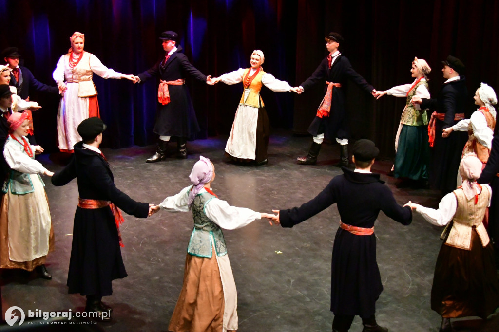 Folklor w sercu Biłgoraja: Zespół 