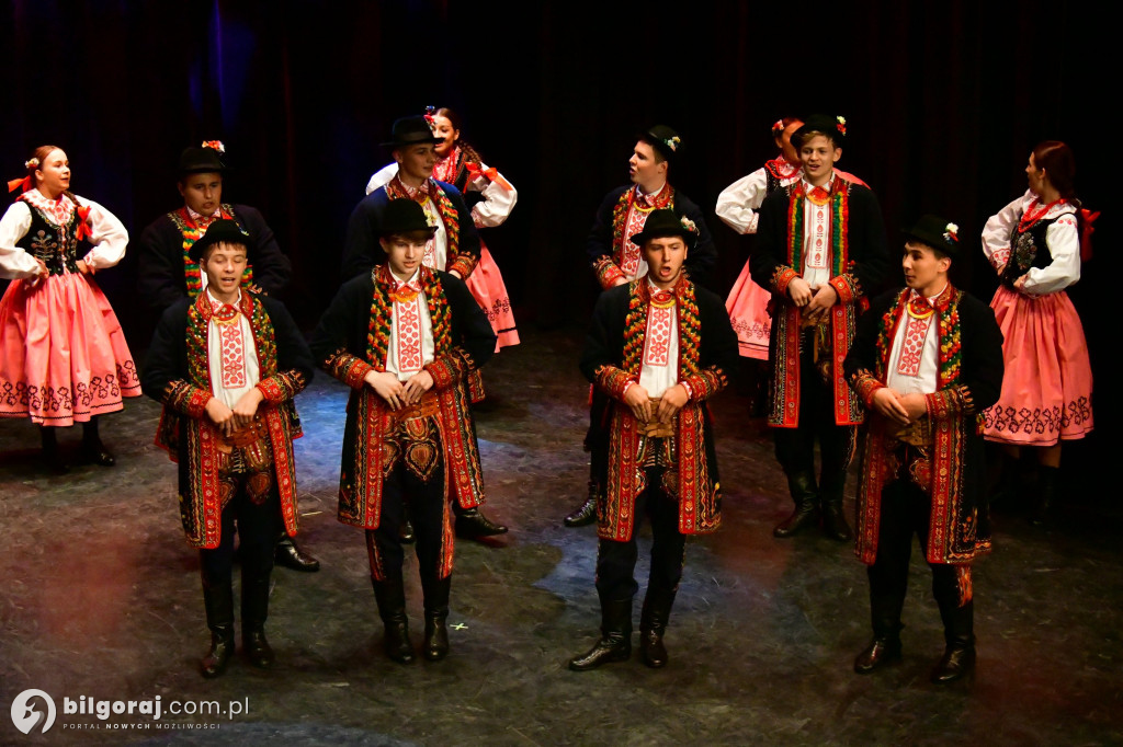 Folklor w sercu Biłgoraja: Zespół 