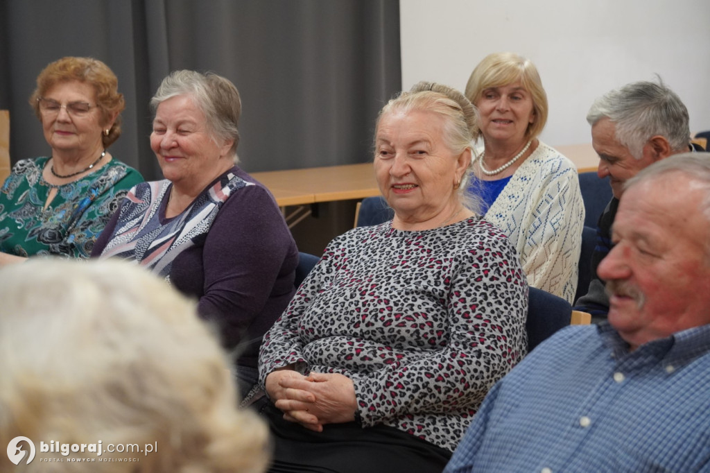 Przedszkolaki dla tarnogrodzkich seniorów