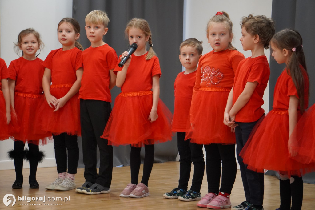 Przedszkolaki dla tarnogrodzkich seniorów