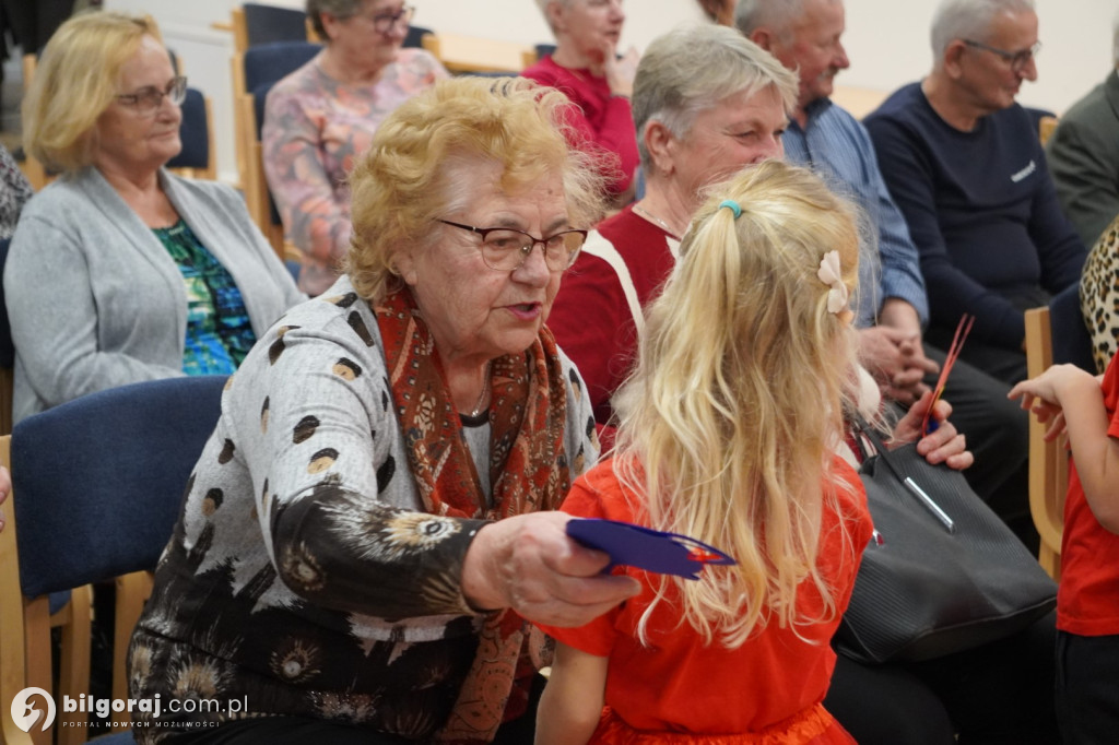 Przedszkolaki dla tarnogrodzkich seniorów