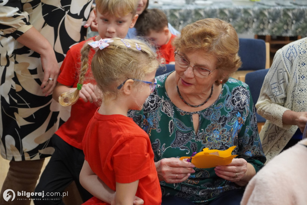 Przedszkolaki dla tarnogrodzkich seniorów