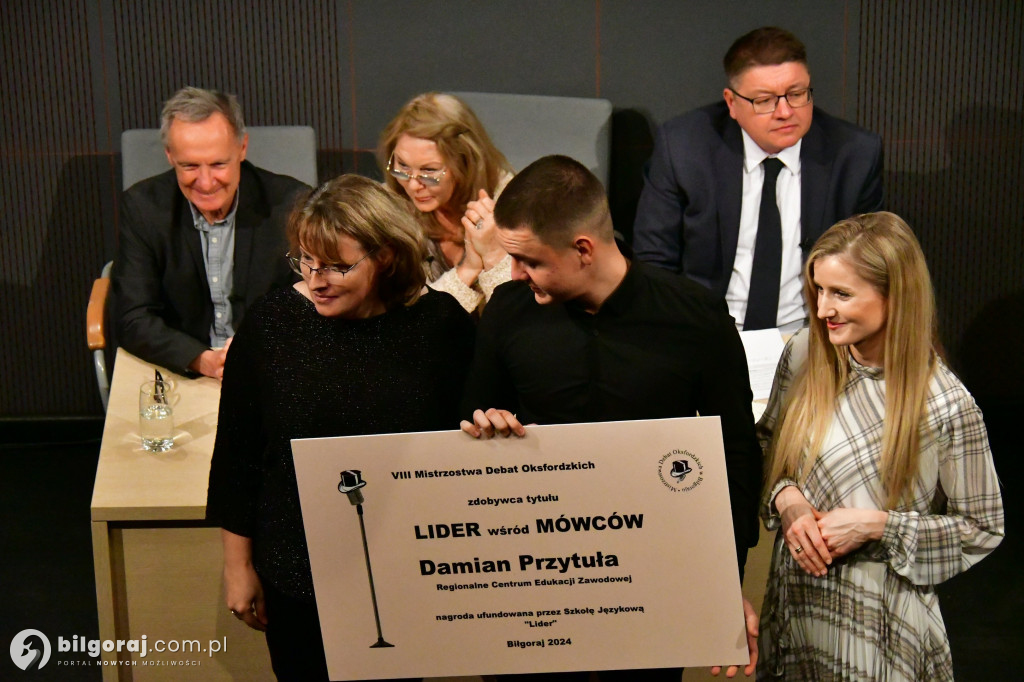 Wielki finał VIII Mistrzostw Debat Oksfordzkich: Młodzi oratorzy w akcji