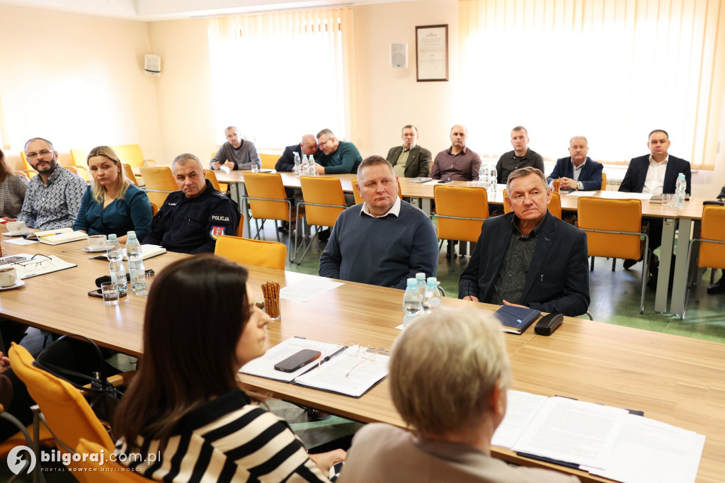 Wścieklizna - śmiertelna choroba odzwierzęca: Spotkanie w Starostwie Powiatowym w Biłgoraju