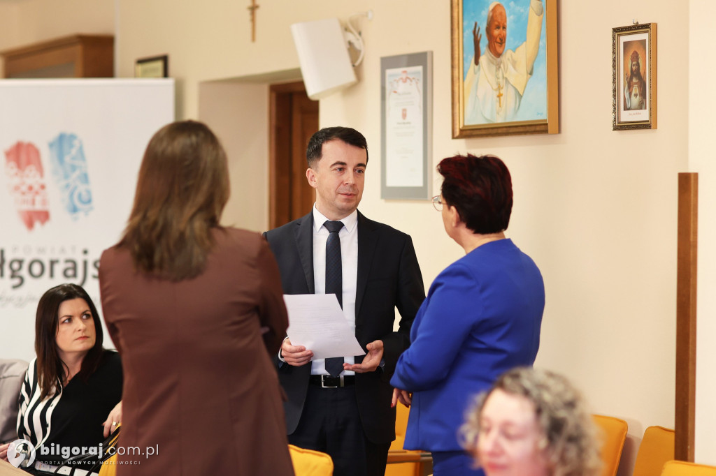 Wścieklizna - śmiertelna choroba odzwierzęca: Spotkanie w Starostwie Powiatowym w Biłgoraju