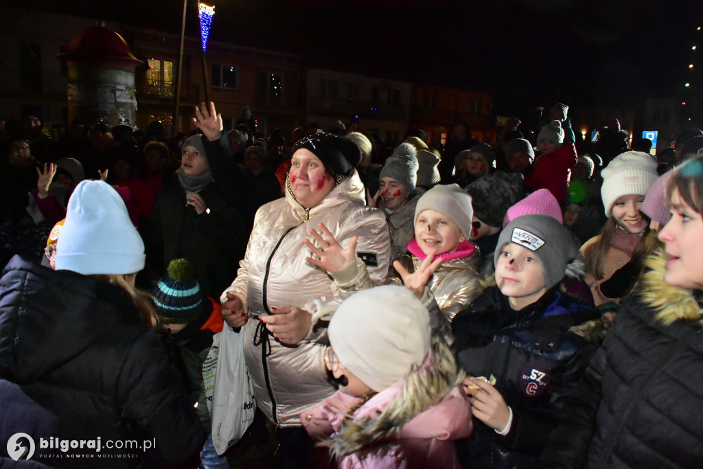 Sylwestrowy spektakl w Goraju, czyli gorajskie diabełki