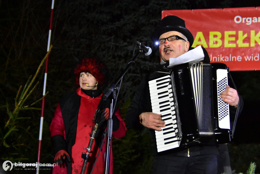 Sylwestrowy spektakl w Goraju, czyli gorajskie diabełki