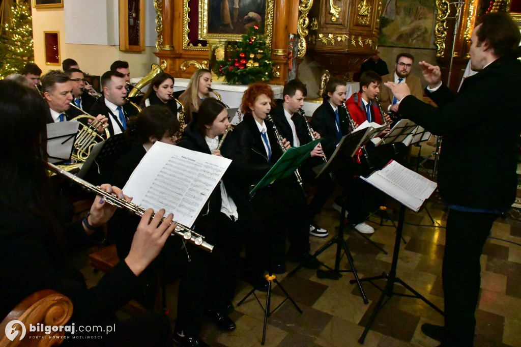 Kolędowa uczta z chórem i orkiestrą