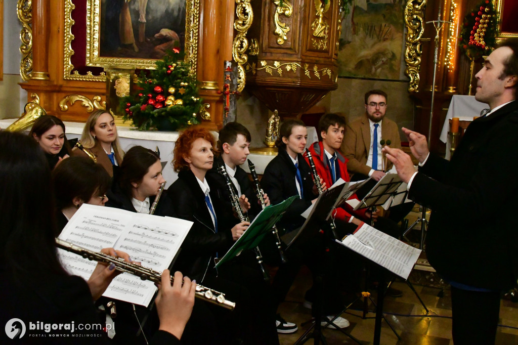 Kolędowa uczta z chórem i orkiestrą