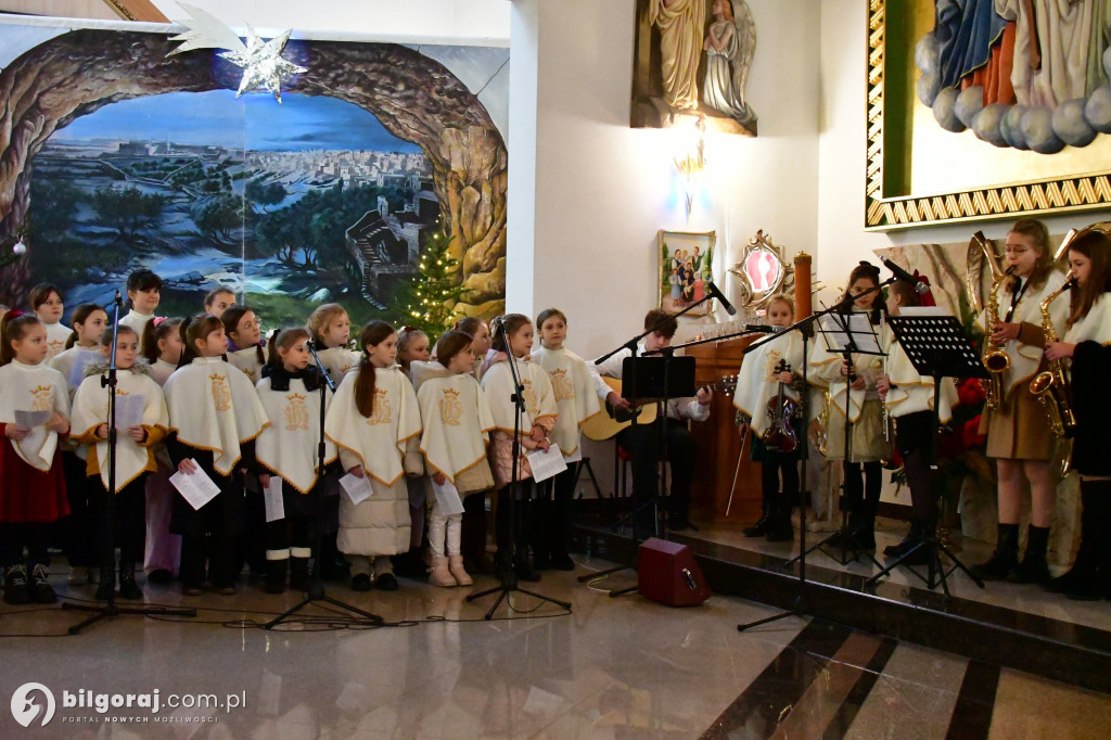 Koncert kolęd i pastorałek w wykonaniu Królewskich Skowronków