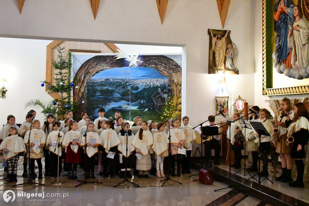 Koncert kolęd i pastorałek w wykonaniu Królewskich Skowronków