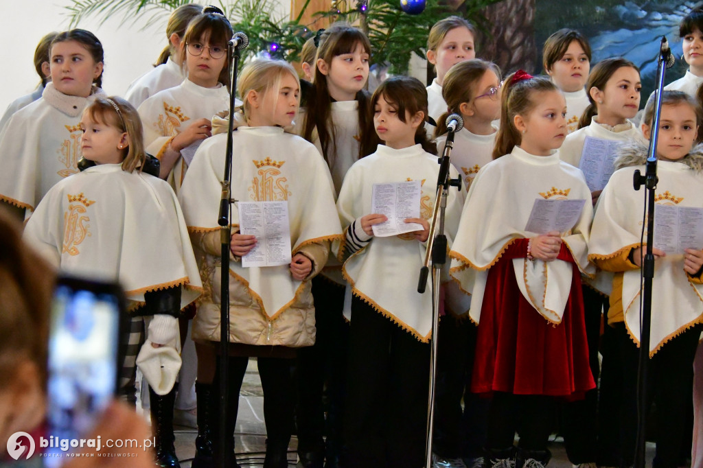 Koncert kolęd i pastorałek w wykonaniu Królewskich Skowronków