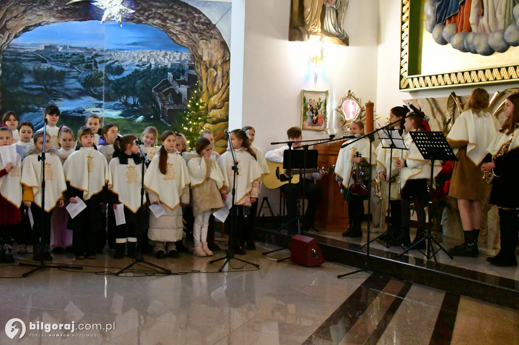 Koncert kolęd i pastorałek w wykonaniu Królewskich Skowronków