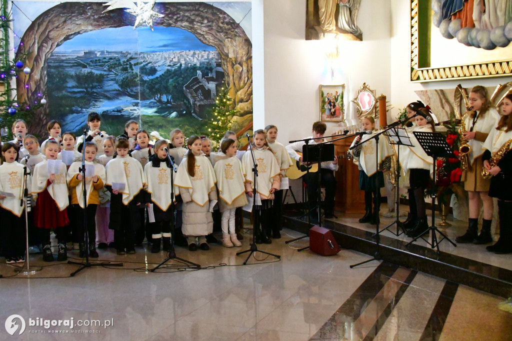 Koncert kolęd i pastorałek w wykonaniu Królewskich Skowronków