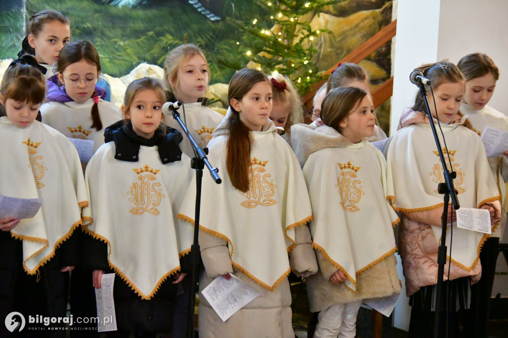 Koncert kolęd i pastorałek w wykonaniu Królewskich Skowronków