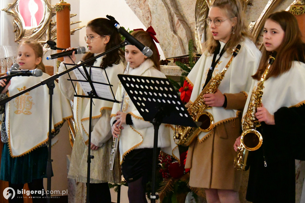 Koncert kolęd i pastorałek w wykonaniu Królewskich Skowronków