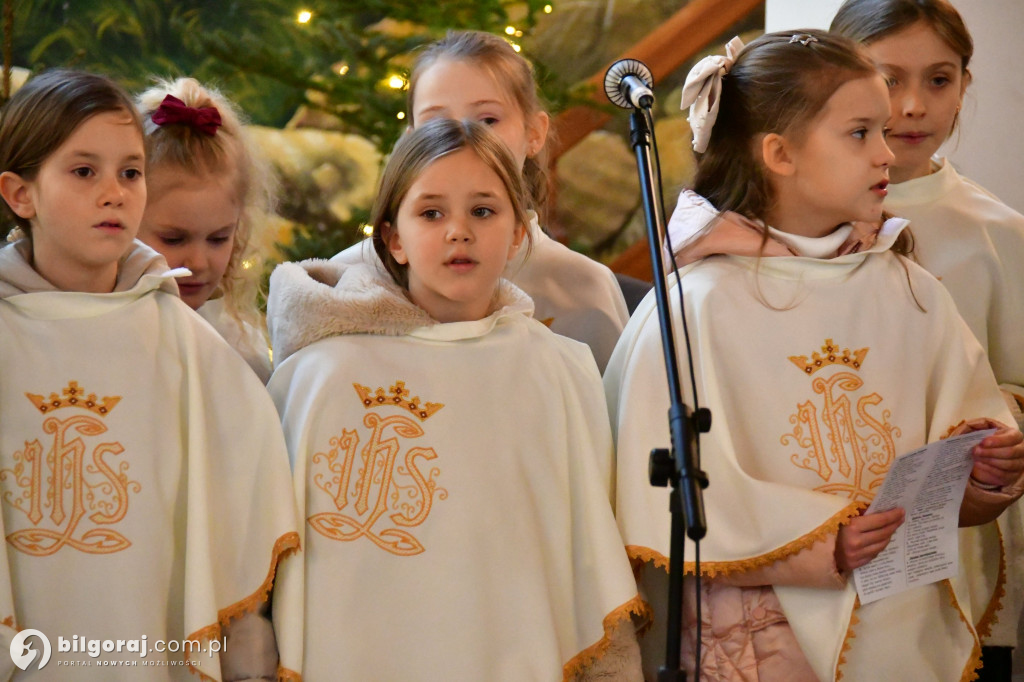 Koncert kolęd i pastorałek w wykonaniu Królewskich Skowronków