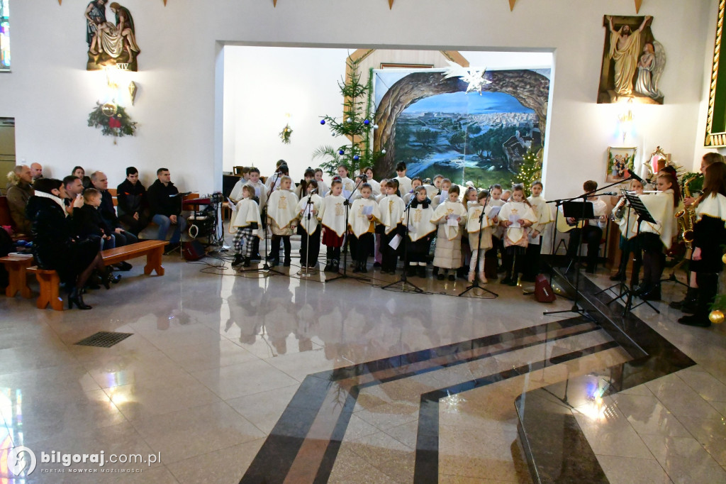 Koncert kolęd i pastorałek w wykonaniu Królewskich Skowronków