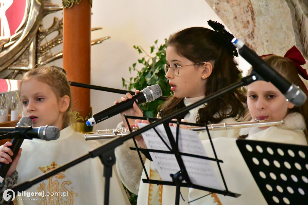 Koncert kolęd i pastorałek w wykonaniu Królewskich Skowronków