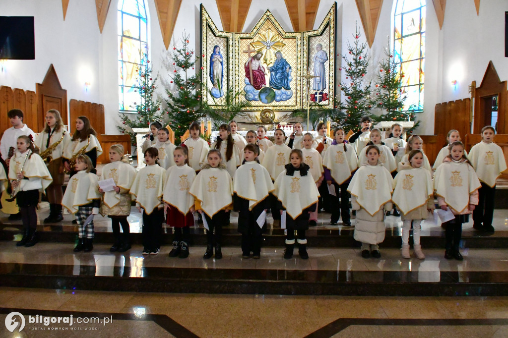 Koncert kolęd i pastorałek w wykonaniu Królewskich Skowronków