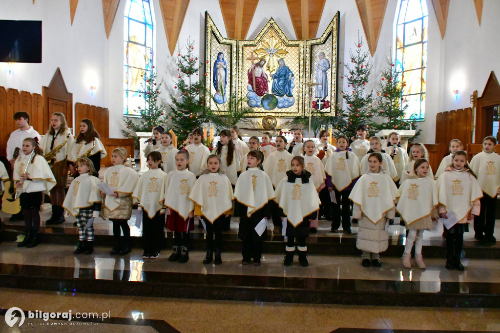 Koncert kolęd i pastorałek w wykonaniu Królewskich Skowronków