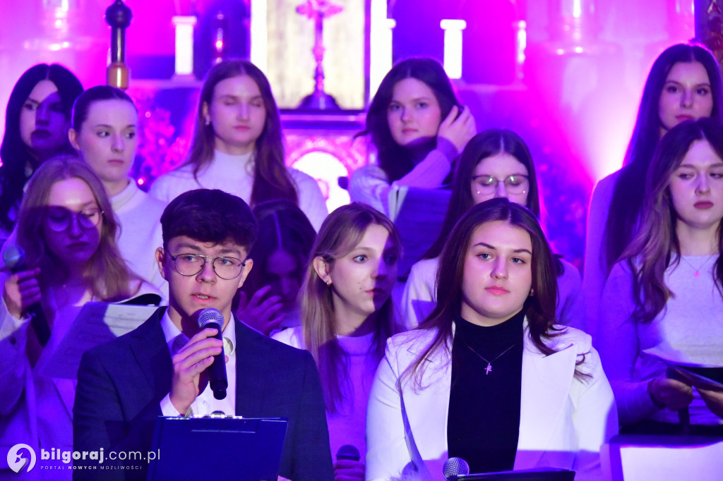 Charytatywny koncert kolęd w Księżpolu: Młodzi muzycy dla Karolka Ziomka