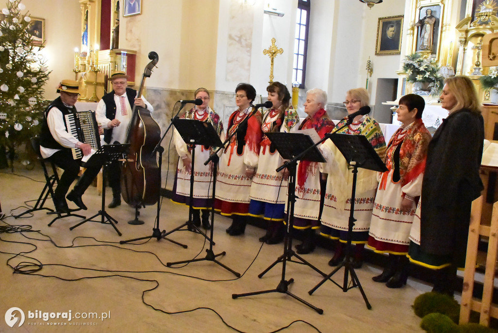 Kolędowanie w Soli: Zespół Folklorystyczny Wójtowianie zachwycił pięknem polskich kolęd