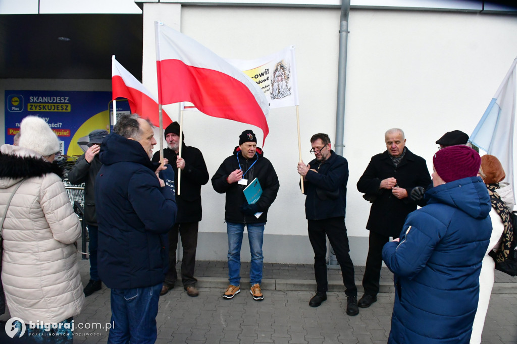 Biłgoraj. Protest pod sklepem Lidl