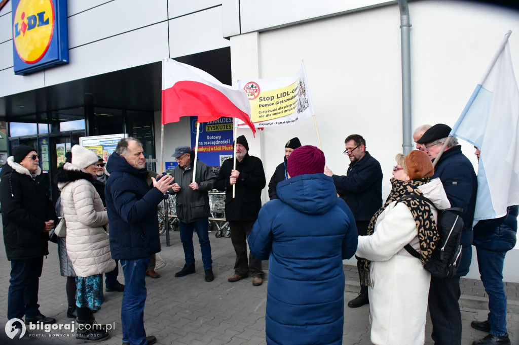 Biłgoraj. Protest pod sklepem Lidl