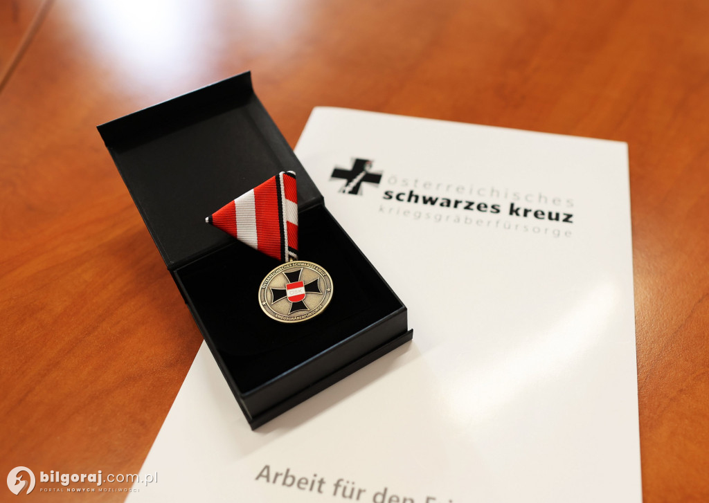 Pracownik Starostwa Powiatowego w Biłgoraju z austriackim odznaczeniem