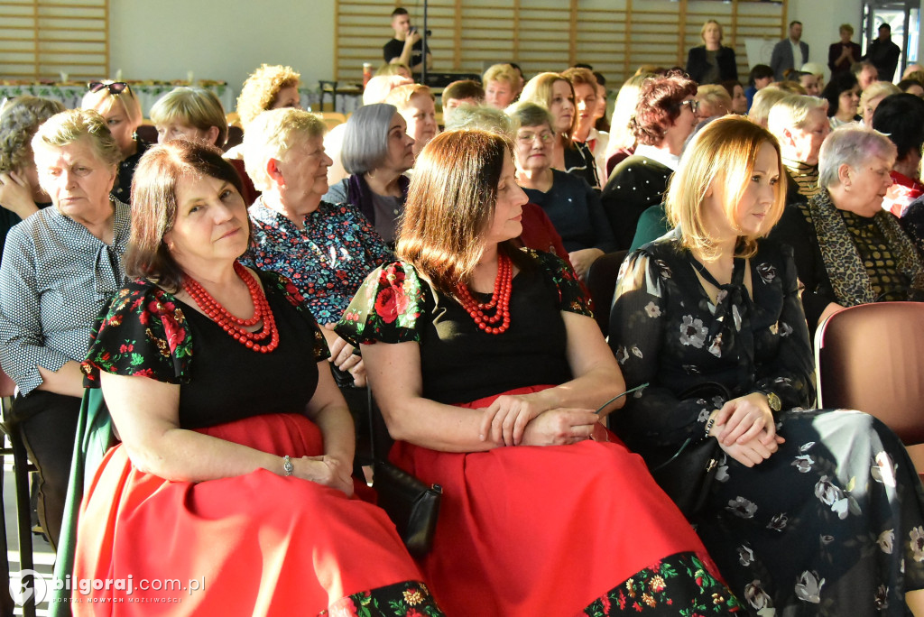 Świętowanie Dnia Kobiet w gminie Księżpol: Wyjątkowy koncert i życzenia od wójta