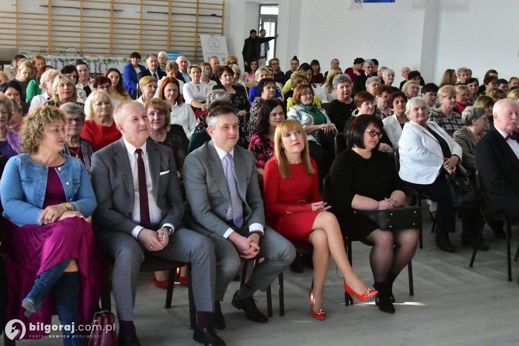 Świętowanie Dnia Kobiet w gminie Księżpol: Wyjątkowy koncert i życzenia od wójta