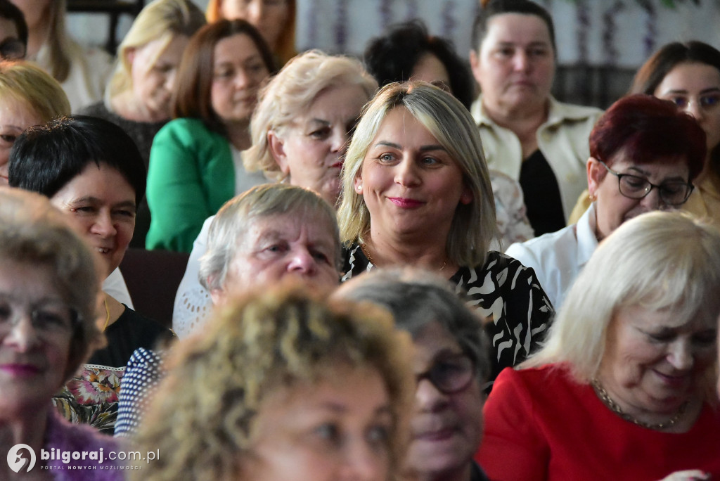 Świętowanie Dnia Kobiet w gminie Księżpol: Wyjątkowy koncert i życzenia od wójta