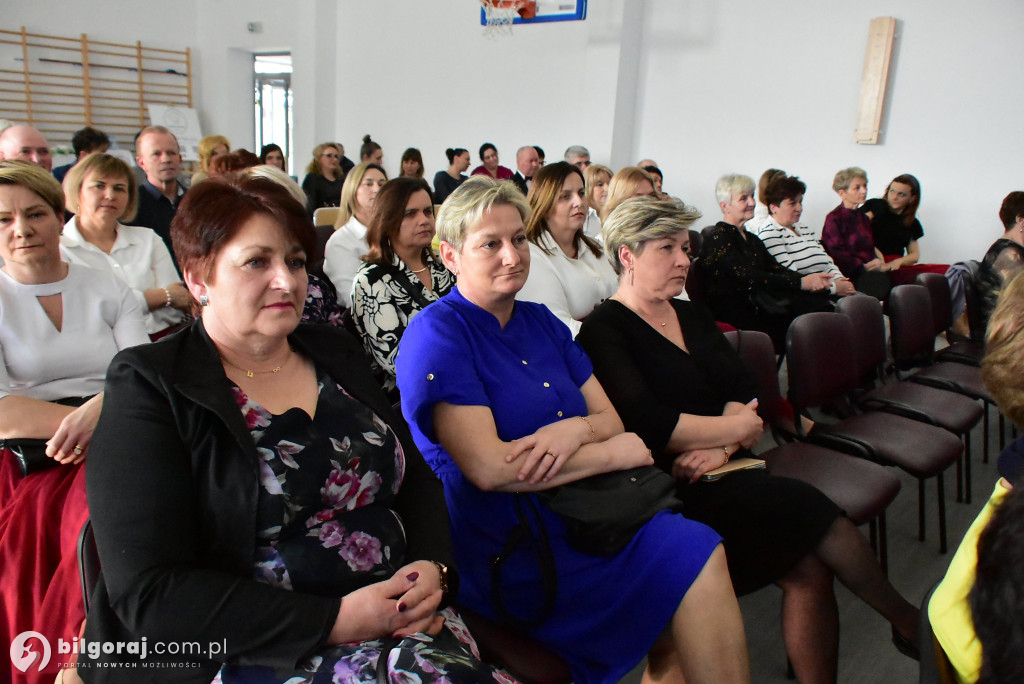 Świętowanie Dnia Kobiet w gminie Księżpol: Wyjątkowy koncert i życzenia od wójta