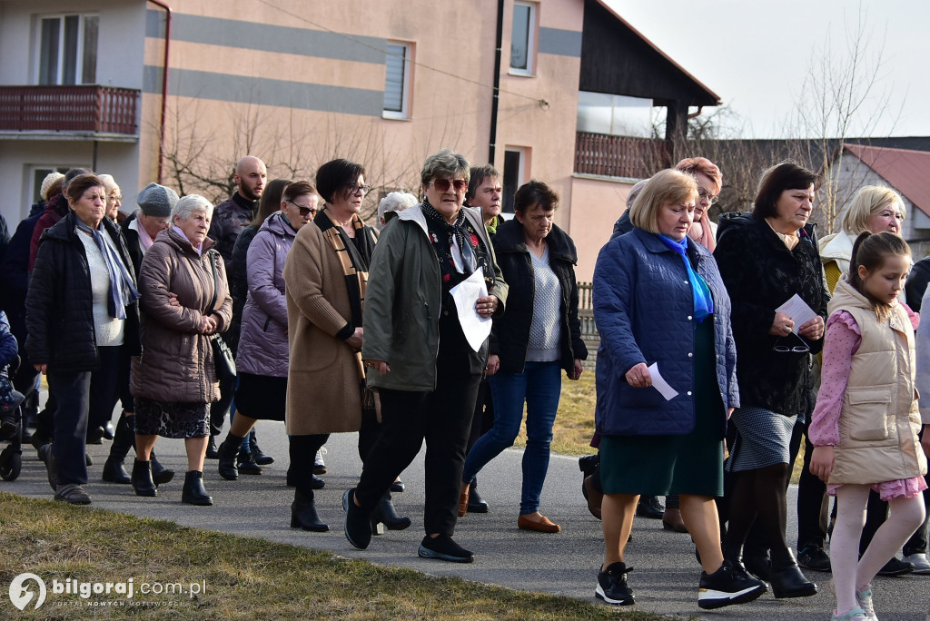 Droga Krzyżowa w Starym Lipowcu – Świadectwo wiary i solidarności