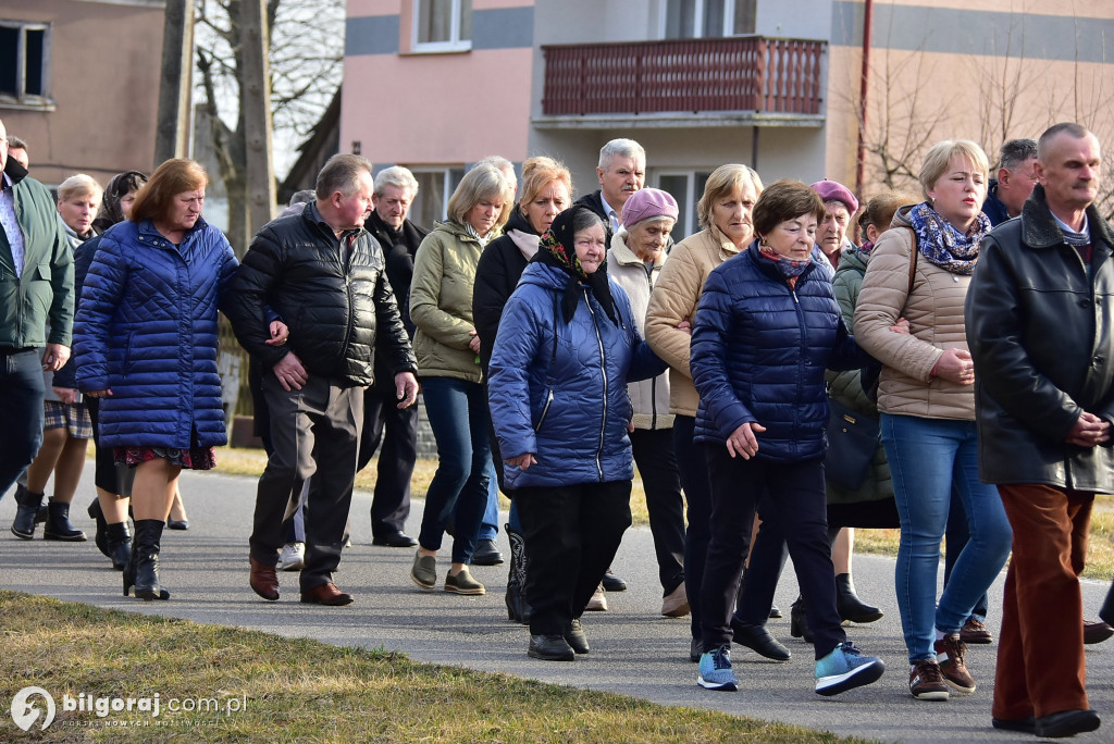 Droga Krzyżowa w Starym Lipowcu – Świadectwo wiary i solidarności