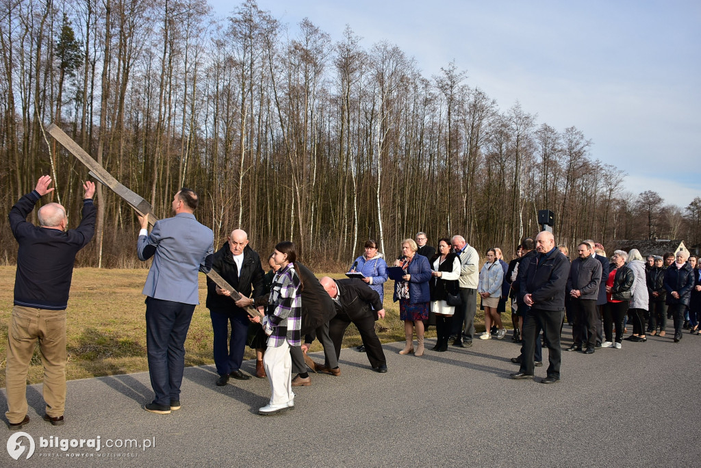 Droga Krzyżowa w Starym Lipowcu – Świadectwo wiary i solidarności