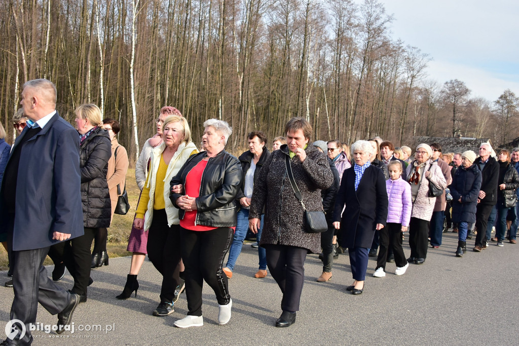 Droga Krzyżowa w Starym Lipowcu – Świadectwo wiary i solidarności