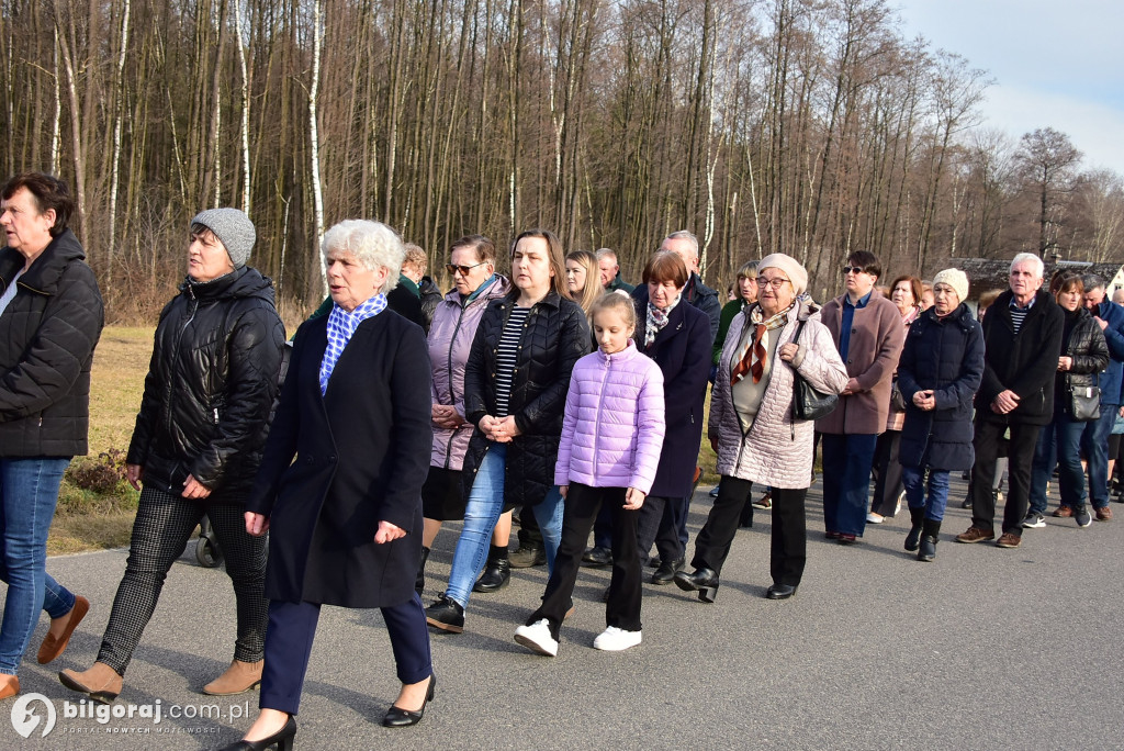 Droga Krzyżowa w Starym Lipowcu – Świadectwo wiary i solidarności