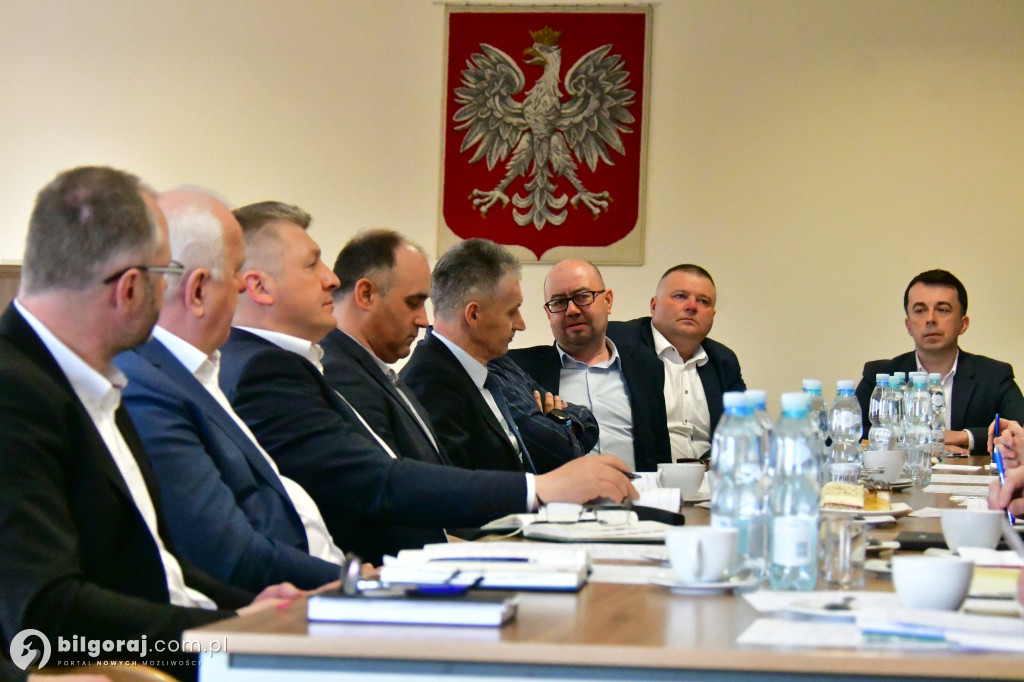 Przygotowania do sytuacji kryzysowych. Dyskusja w Starostwie Powiatowym w Biłgoraju
