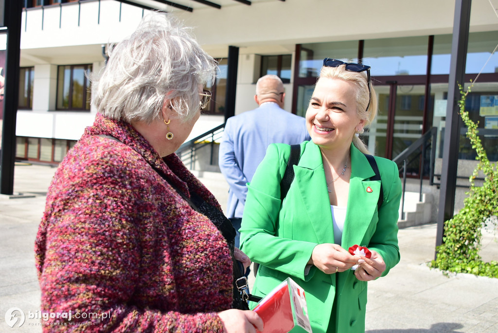 Małgorzata Gromadzka: Biało-czerwone barwy symbolizują jedność i siłę Polski