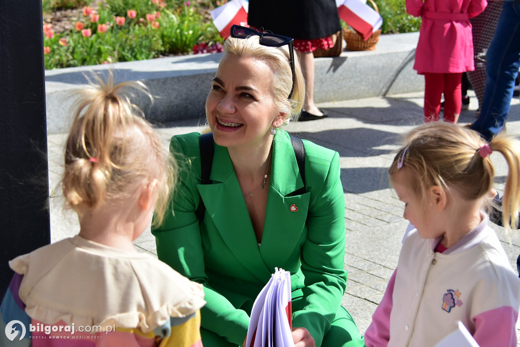Małgorzata Gromadzka: Biało-czerwone barwy symbolizują jedność i siłę Polski