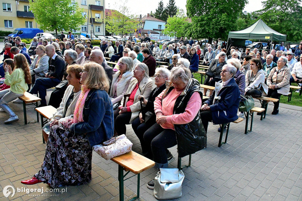 Biłgorajskie świętowanie majowych dni: koncert na scenie letniej BCK z biłgorajskimi zespołami
