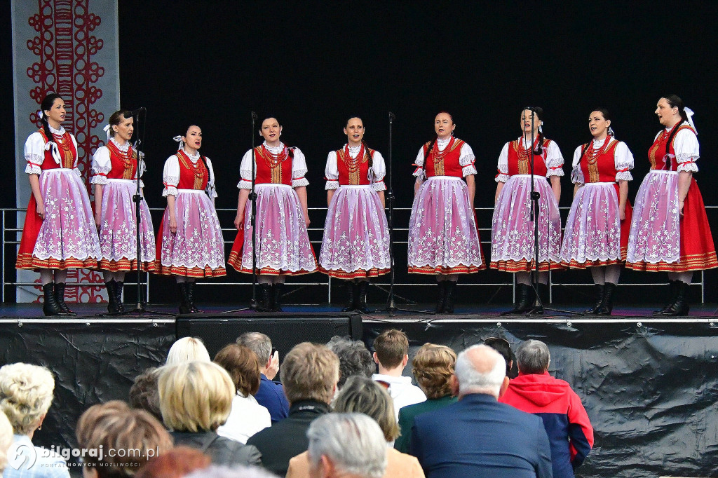 Biłgorajskie świętowanie majowych dni: koncert na scenie letniej BCK z biłgorajskimi zespołami