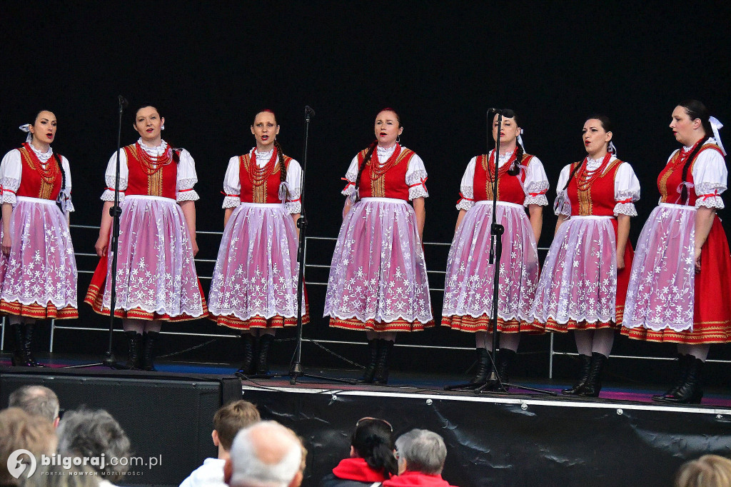 Biłgorajskie świętowanie majowych dni: koncert na scenie letniej BCK z biłgorajskimi zespołami