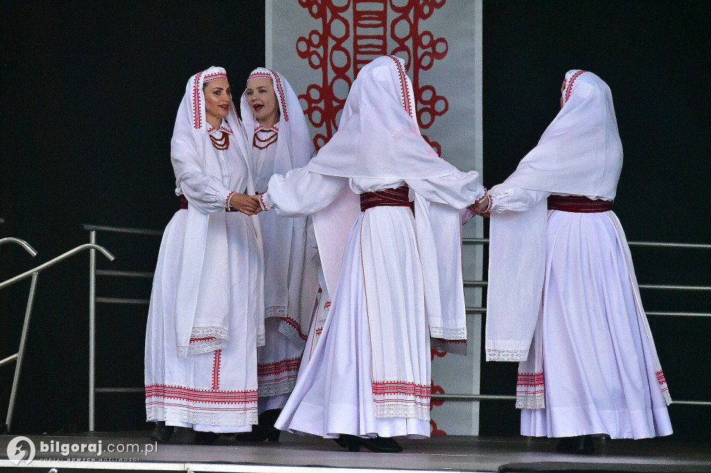 Biłgorajskie świętowanie majowych dni: koncert na scenie letniej BCK z biłgorajskimi zespołami