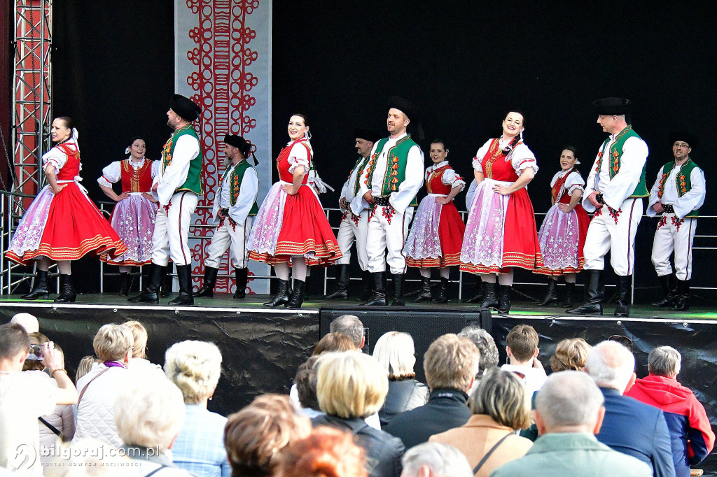 Biłgorajskie świętowanie majowych dni: koncert na scenie letniej BCK z biłgorajskimi zespołami