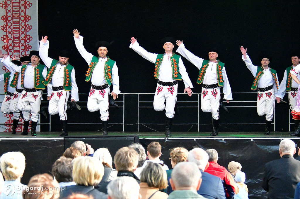 Biłgorajskie świętowanie majowych dni: koncert na scenie letniej BCK z biłgorajskimi zespołami