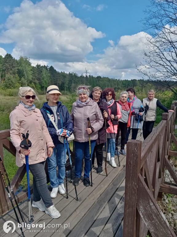 Seniorzy z Biłgoraja aktywnie odpoczywają: Rajd rowerowo-pieszy Uniwersytetu Trzeciego Wieku