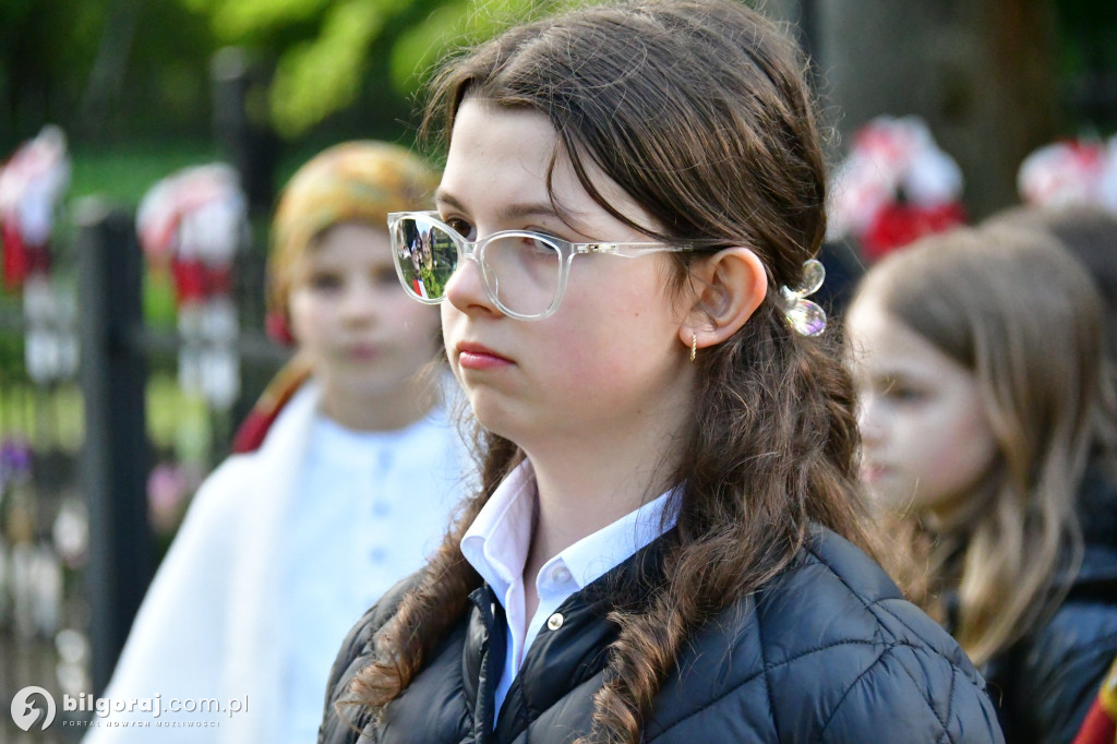 Ta pamięć płonie w sercach ludzkich. W ogniu zginęli ich przodkowie